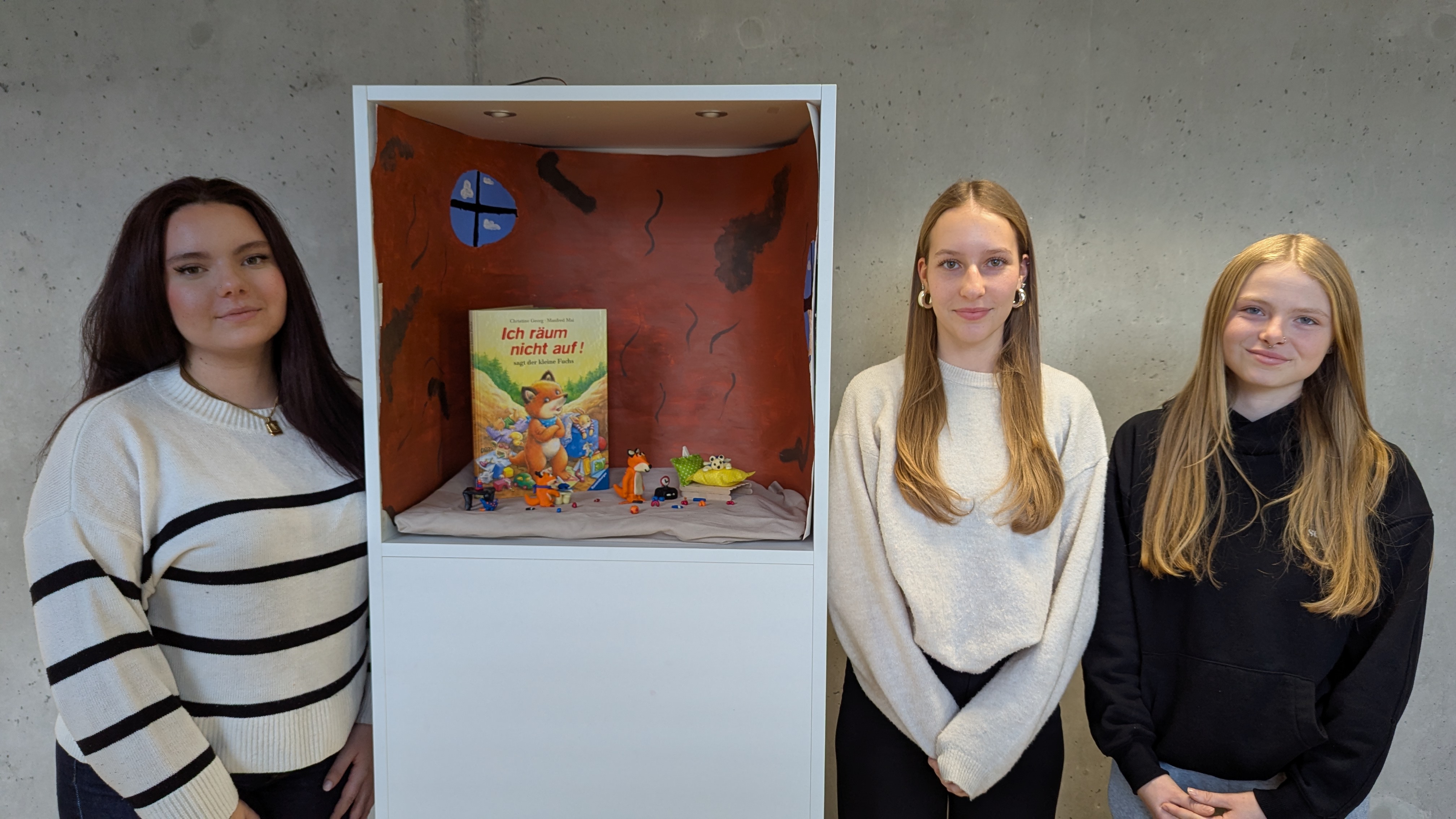 Anhang 17_Fenster_Ich räum nicht auf_Conrad,Gähler,Marques_3.jpg